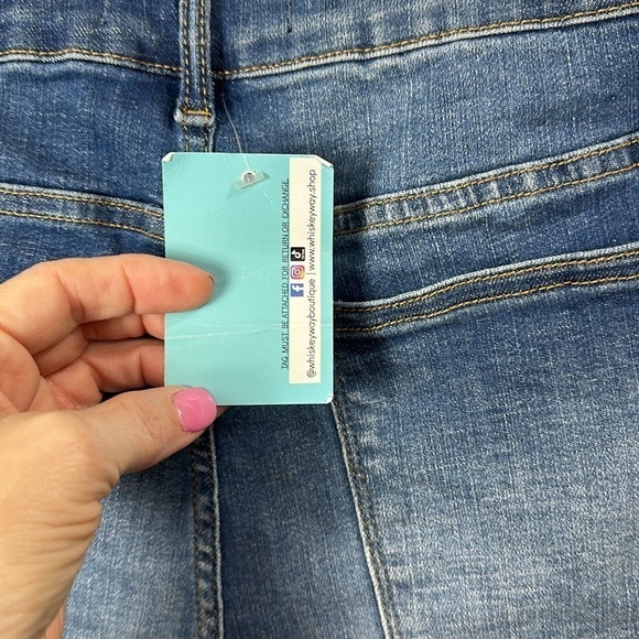 Judy Blue high rise leopard patchwork denim Raw hem shorts size 1XL.NWT - Picture 8 of 11